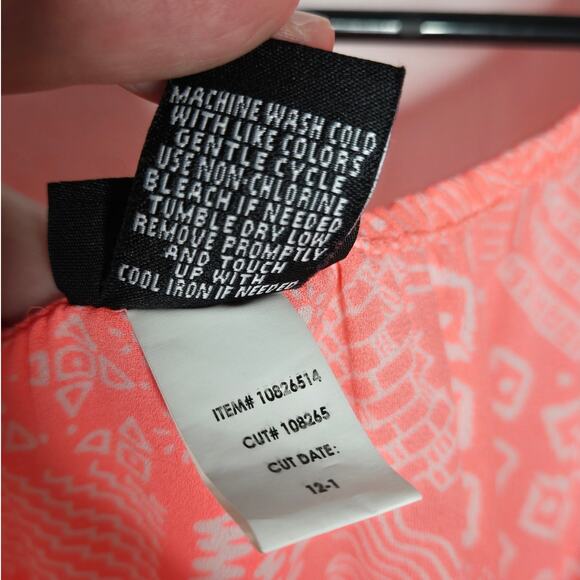 Torrid Neon Coral & White Doodle Print Georgette Ruffle Blouse Women's 2X - Picture 6 of 8